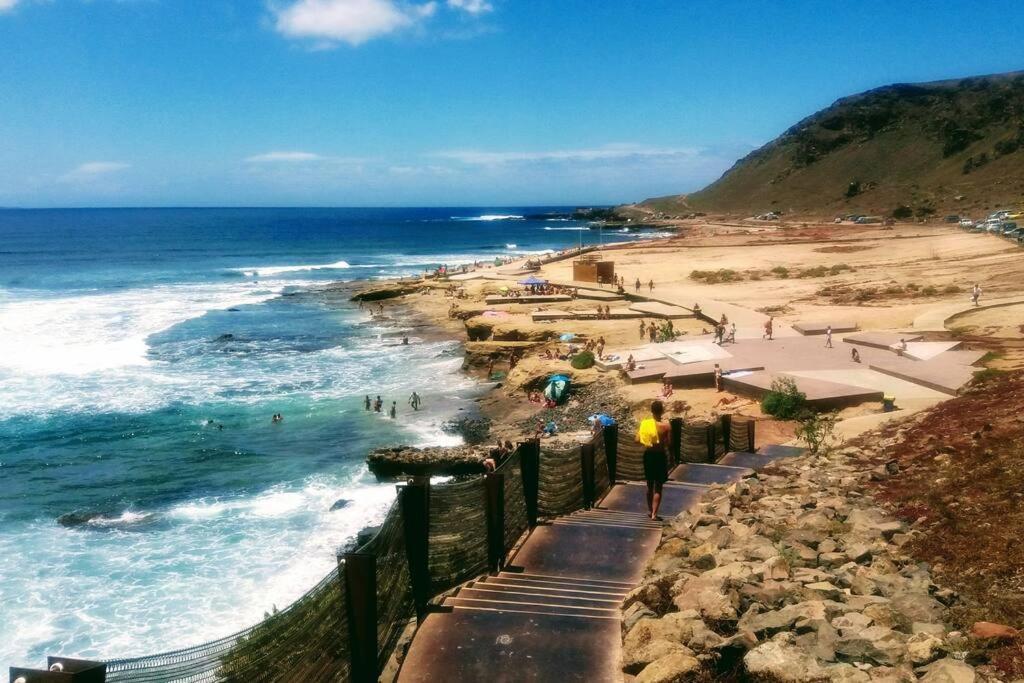 Sunny Near Canteras Las Palmas de Gran Canárias